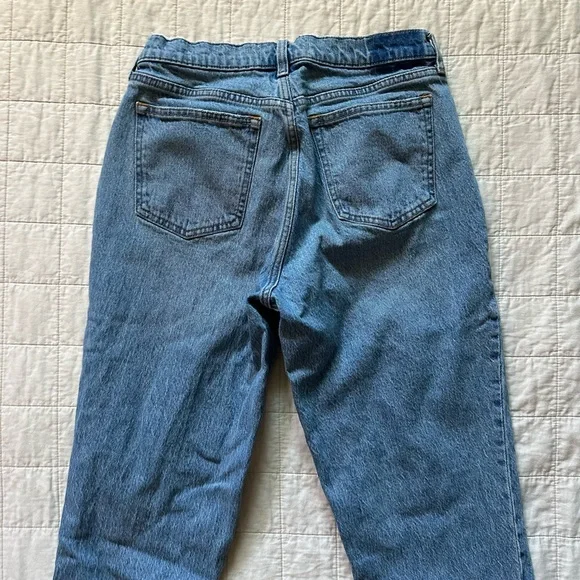 Abercrombie & Fitch Curve Love Mid Rise 90s Straight Jean - Picture 4 of 4